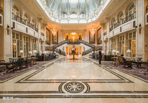 酒店突发火灾带来伤害,如何预防!