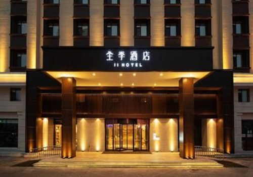 上海希尔顿酒店打造与众不同的2010圣诞嘉年华