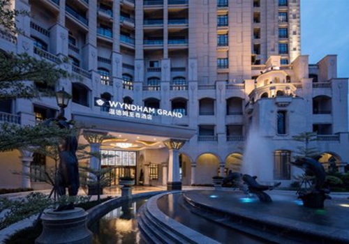 酒店前台做好哪些服务最受好评